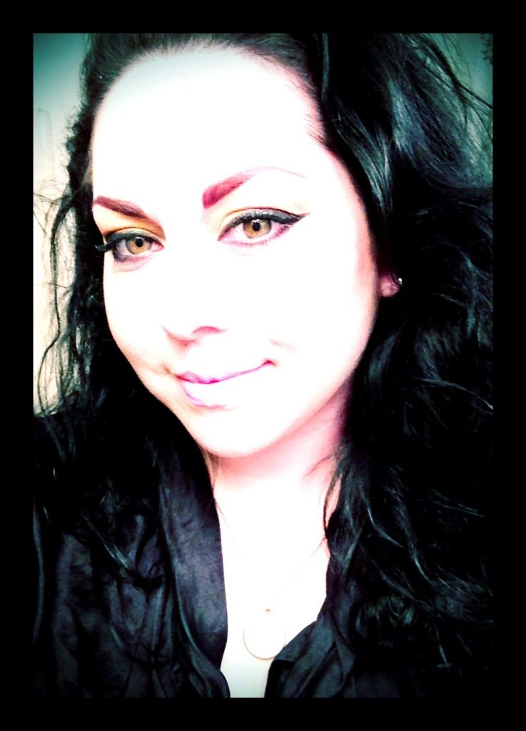 Ask Mz. Eyebrows! Summer Makeup Meltdown…